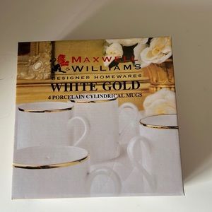 NWT. Maxwell&Williams white Gold porcelain cylindrical mugs